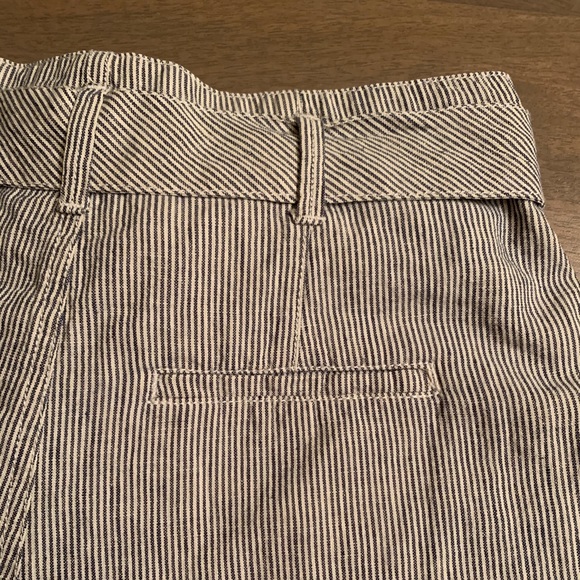 Abercrombie high waste, tie front striped shorts - Picture 4 of 6